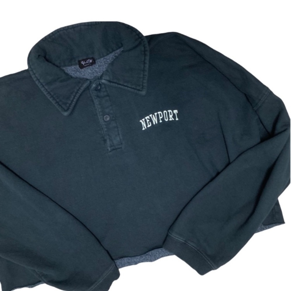 Brandy Melville Navy Blue Cropped Sweatshirt Pullover "Newport" OSFM